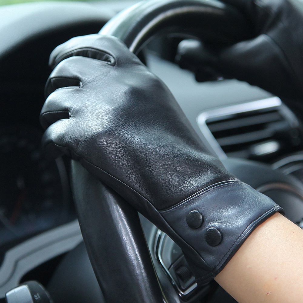 Modne czarne rękawiczki z praw – Wool Glove Lined recenzja i cena
