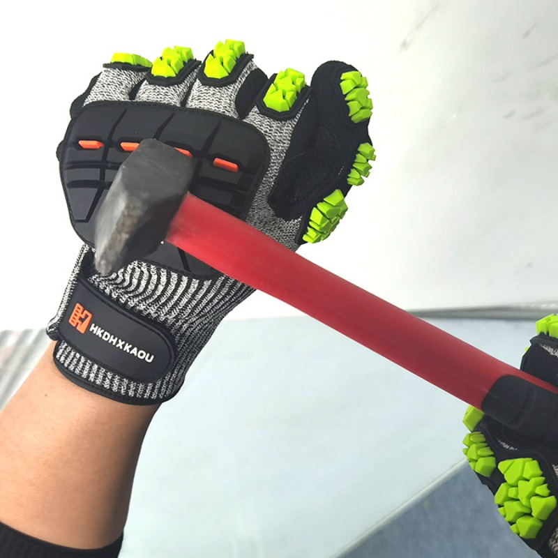 Nowe mechaniczne rękawice prze – Work Glove Impact recenzja i cena